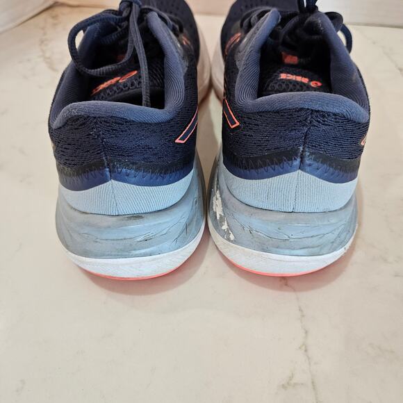 Women's Ascis Excite 8 Sneakers/running shoes, US Size 9 - Picture 3 of 10